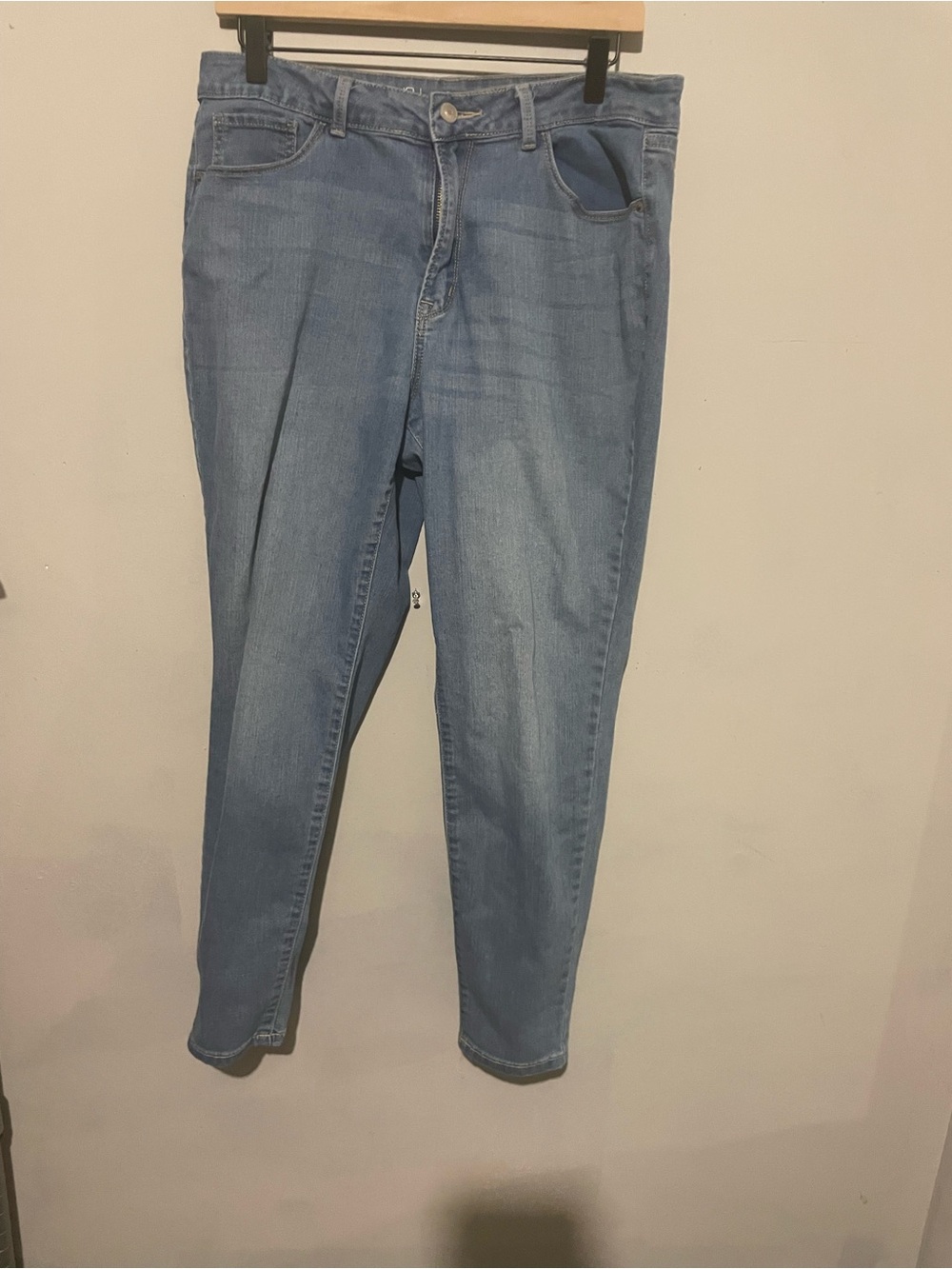 No Boundries Women's Light Blue Skinny Jeans - Stretch Mid-Rise size 13